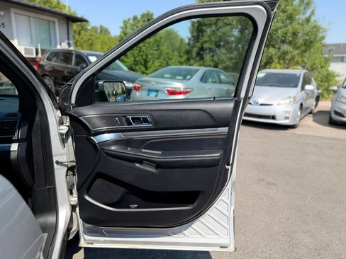 Used 2019 Ford Explorer Sport AWD/4WD image 9