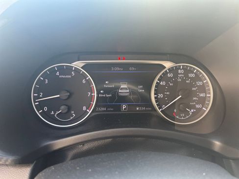 Used 2025 Nissan Sentra SV image 35