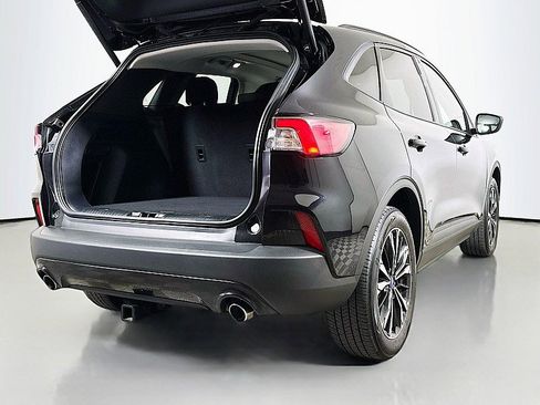 Used 2022 Ford Escape SE w/ SE Sport Appearance Package image 24