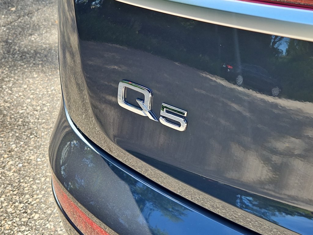 Certified 2024 Audi Q5 Premium AWD/4WD image 12