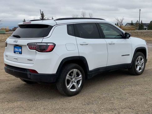 Used 2023 Jeep Compass Latitude w/ Convenience Group image 8