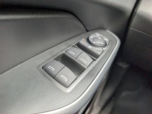 New 2026 Chevrolet Trax LS w/ LS Convenience Package FWD image 19