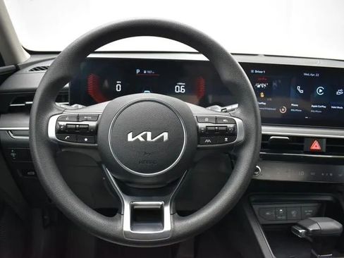 Used 2025 Kia K5 LXS image 19