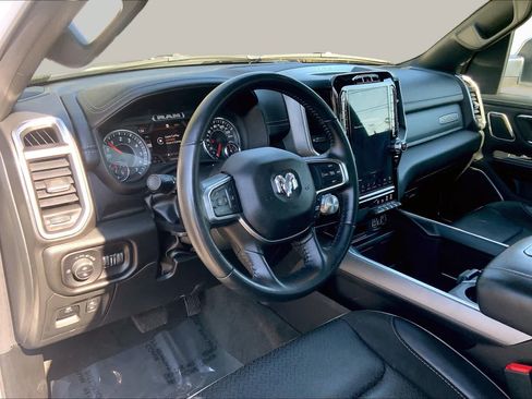 Used 2023 RAM 1500 Laramie AWD/4WD image 18