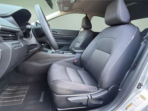 Certified 2024 Nissan Altima 2.5 S FWD image 16