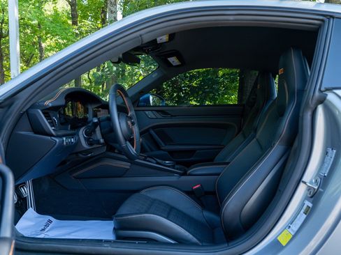 Certified 2026 Porsche 911 Carrera T RWD image 24