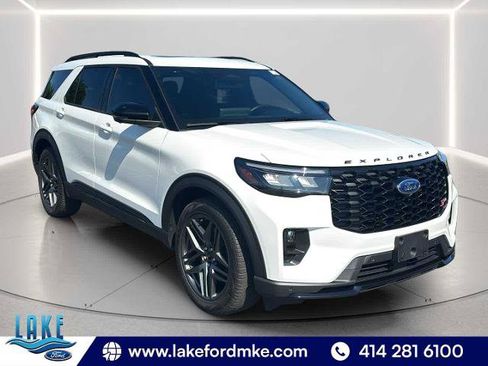 Certified 2025 Ford Explorer ST AWD/4WD image 1