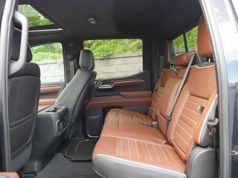 Certified 2023 GMC Sierra 1500 Denali Ultimate AWD/4WD image 18