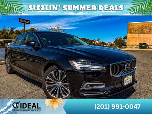 Used 2022 Volvo S90 B6 Momentum AWD/4WD image 1