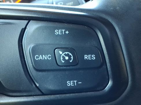 Used 2019 Jeep Wrangler Unlimited Sport S image 28