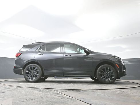 Used 2023 Chevrolet Equinox RS image 48