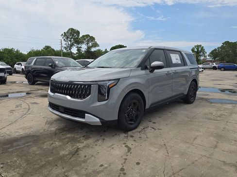 New 2027 Kia Carnival FWD image 4