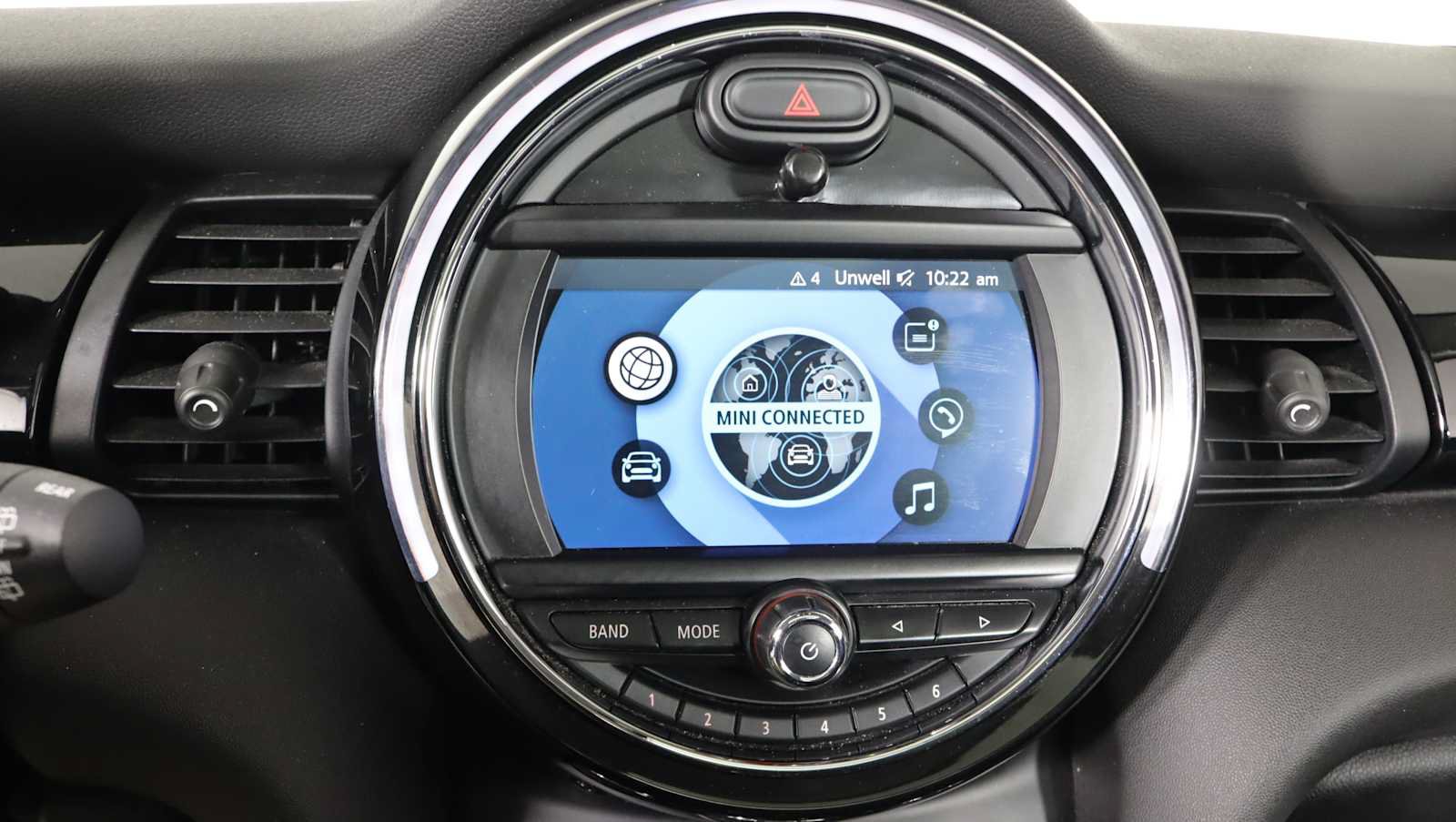 Used 2019 MINI Cooper 4-Door Hardtop FWD image 23