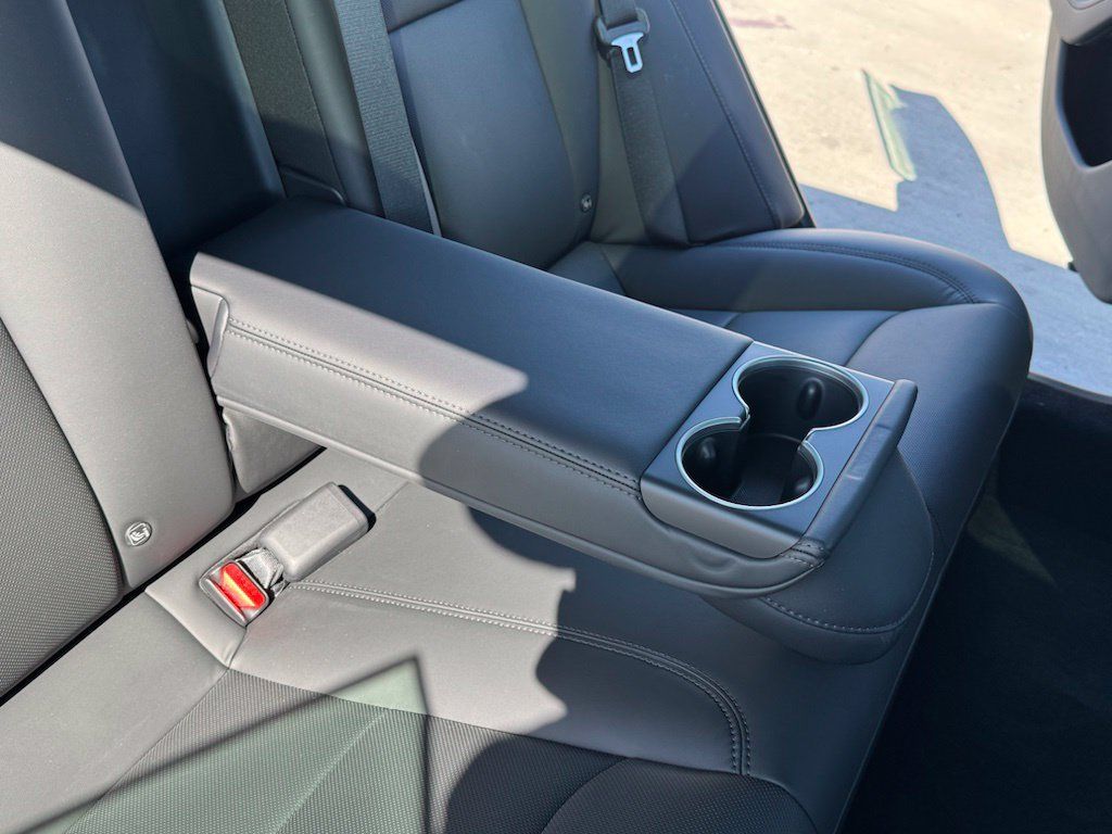 Used 2025 Tesla Model 3 RWD image 18