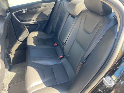Used 2016 Volvo S60 T5 Premier w/ Convenience Package image 22