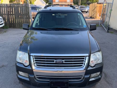 Used 2010 Ford Explorer XLT RWD image 4