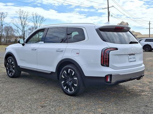 Used 2025 Kia Telluride SX w/ SX Captain's Chair Package image 5