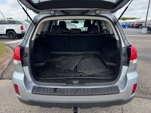 Used 2013 Subaru Outback 2.5i Limited w/ Moonroof Pkg AWD/4WD image 38