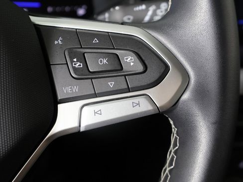 Used 2022 Volkswagen Taos SE image 39