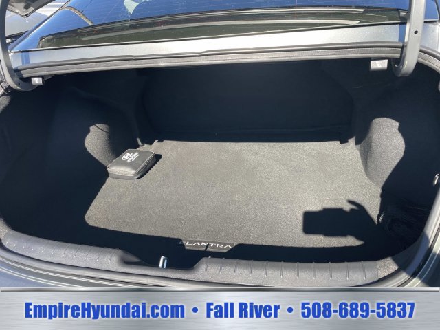 Used 2026 Hyundai Elantra Sport FWD image 4