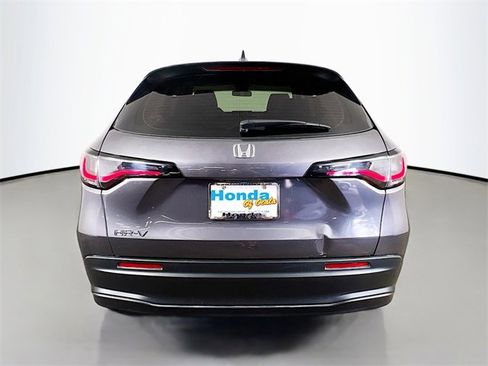 Certified 2025 Honda HR-V LX image 22