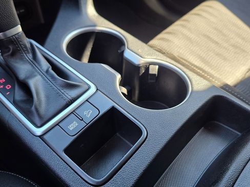 Used 2019 Kia Sportage LX image 38