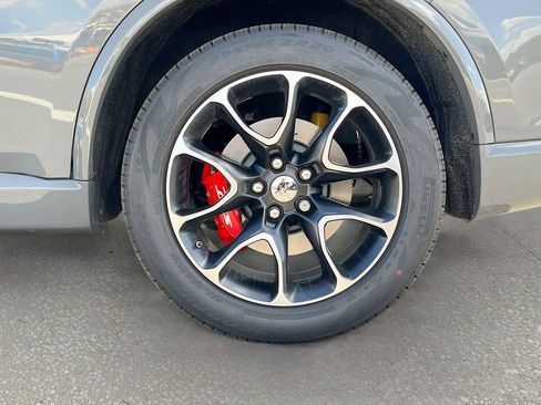New 2026 Dodge Durango SRT Hellcat w/ Trailer Tow Group IV AWD/4WD image 32