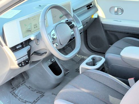 Certified 2024 Hyundai Ioniq 5 SE RWD image 2