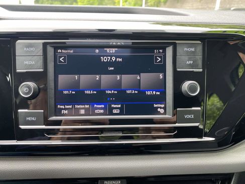 Certified 2023 Volkswagen Taos S AWD/4WD image 15
