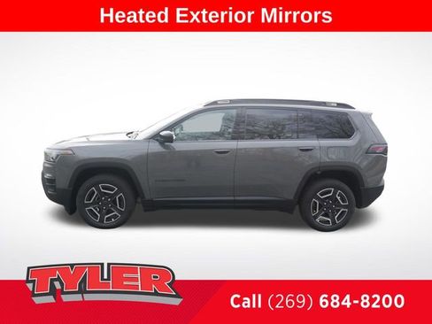 New 2026 Jeep Cherokee Laredo AWD/4WD image 4