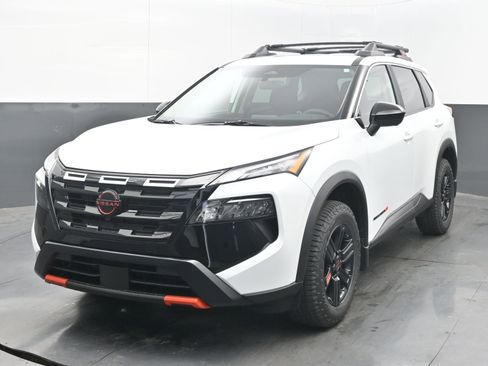 New 2026 Nissan Rogue SV image 3