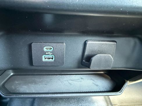 Used 2022 Ford F150 XL w/ Equipment Group 101A High RWD image 32