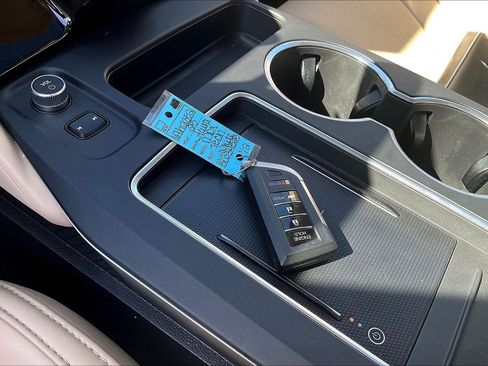 Used 2025 Acura MDX w/Technology Package image 37