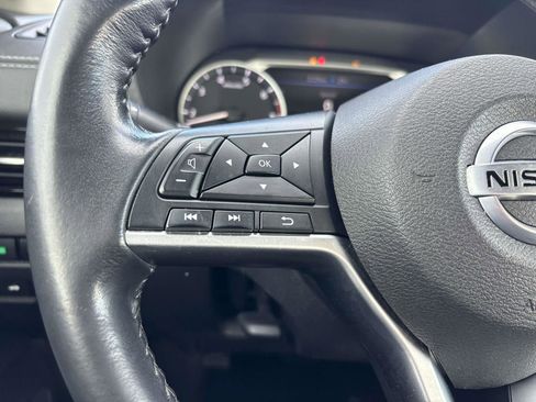 Used 2022 Nissan Sentra SV image 17