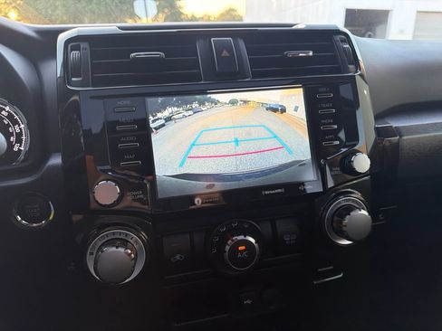 Used 2024 Toyota 4Runner TRD Off-Road Premium w/ Moonroof Package AWD/4WD image 6
