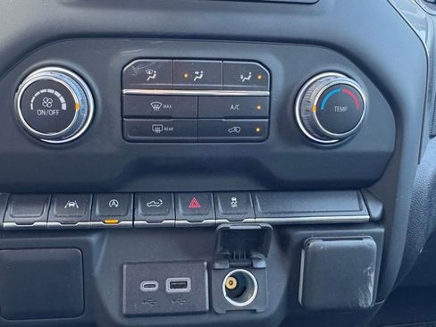 Used 2025 Chevrolet Silverado 1500 Custom image 21