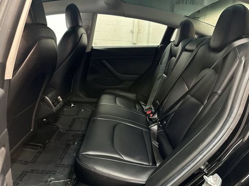 Used 2018 Tesla Model 3 Long Range RWD image 22