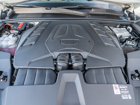 New 2026 Porsche Cayenne S image 29