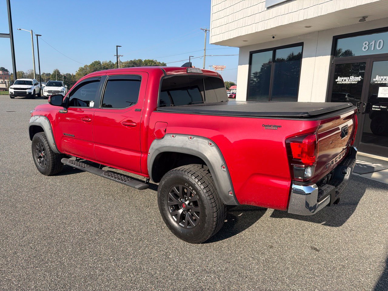 Used 2021 Toyota Tacoma SR5 RWD image 6