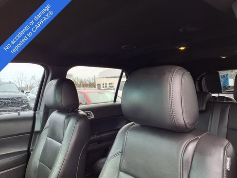 Used 2014 Ford Explorer XLT w/ Equipment Group 202A image 19