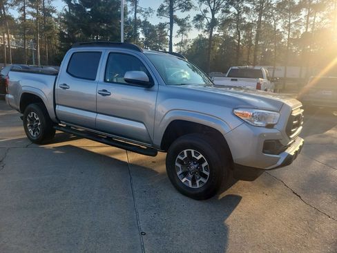 Certified 2023 Toyota Tacoma SR image 9