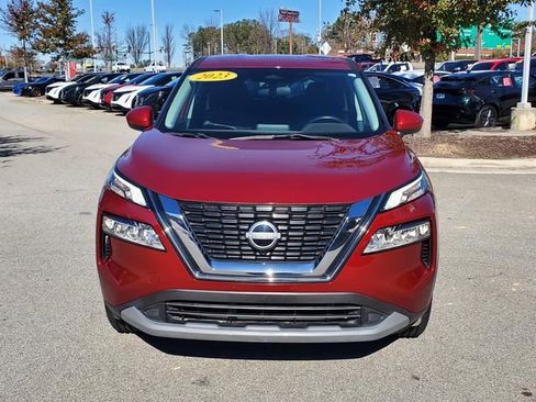 Certified 2023 Nissan Rogue SV image 9