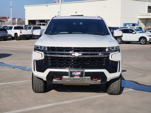 Used 2022 Chevrolet Tahoe Z71 w/ Luxury Package image 9