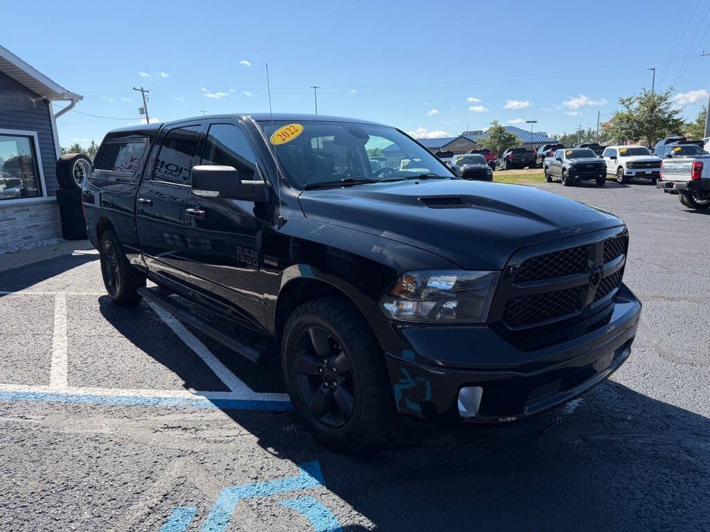 Used 2022 RAM 1500 Classic SLT w/ Electronics Convenience Group AWD/4WD image 7