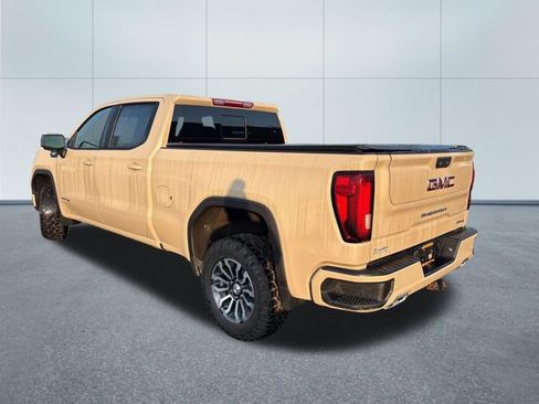 Used 2023 GMC Sierra 1500 AT4 w/ AT4 Preferred Package AWD/4WD image 2