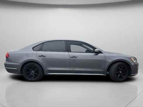 Used 2018 Volkswagen Passat 2.0T S image 22