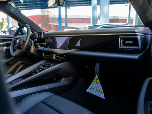 New 2025 Porsche Macan Electric image 34