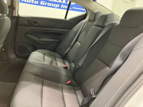 Used 2025 Nissan Altima 2.5 SV FWD image 32