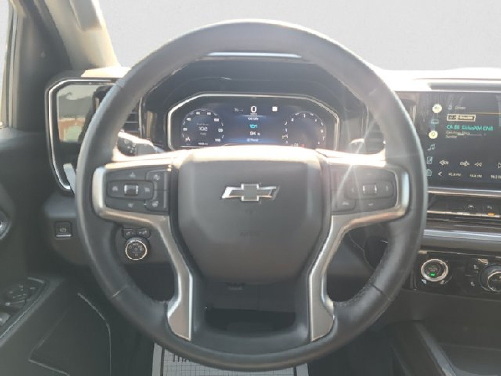 Used 2022 Chevrolet Silverado 1500 RST AWD/4WD image 15