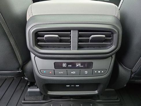 New 2025 Honda Pilot Touring image 17